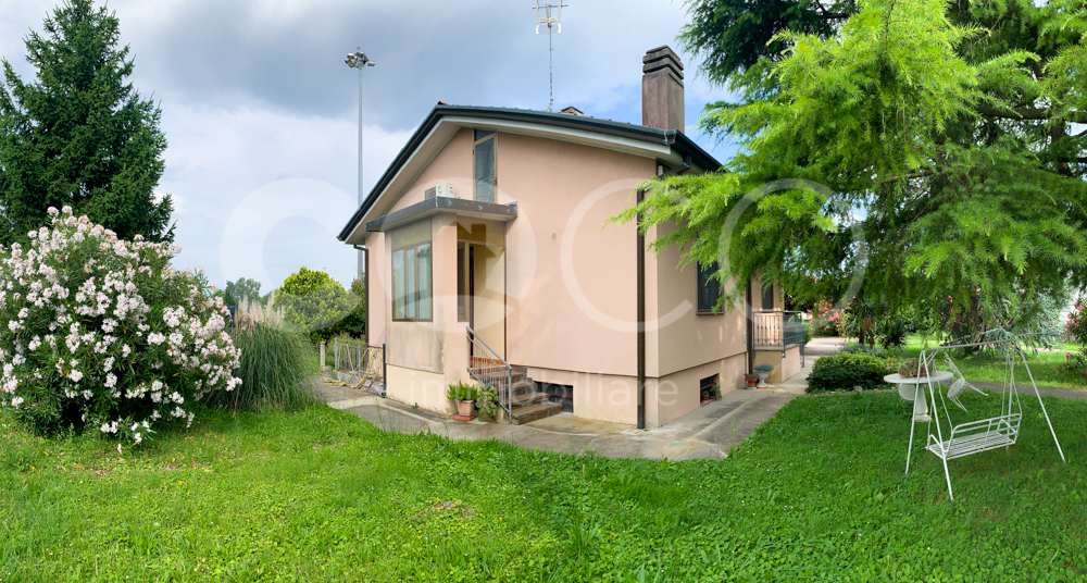 CASA SINGOLA AMPIO GIARDINO